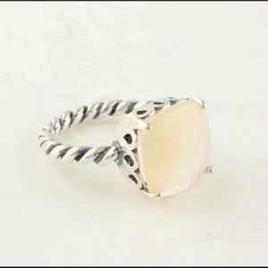 COPY mother of pearl ring
